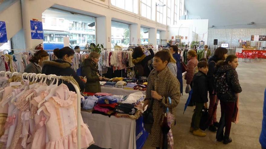 El Market Pola, en la plaza cubierta, ayer.