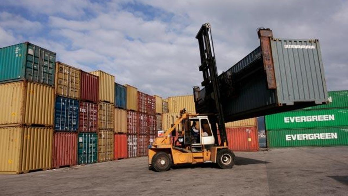 La seguridad de que las mercancías de sus clientes
siempre van a llegar a su destino final en las mejores condiciones es la base del trabajo en Progeco Vigo.