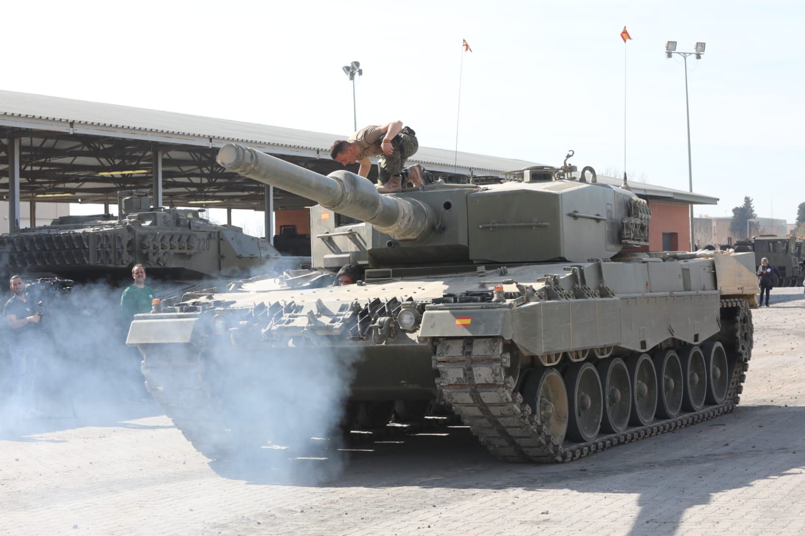 Militares ucranianos ultiman en Zaragoza su preparación con los Leopard