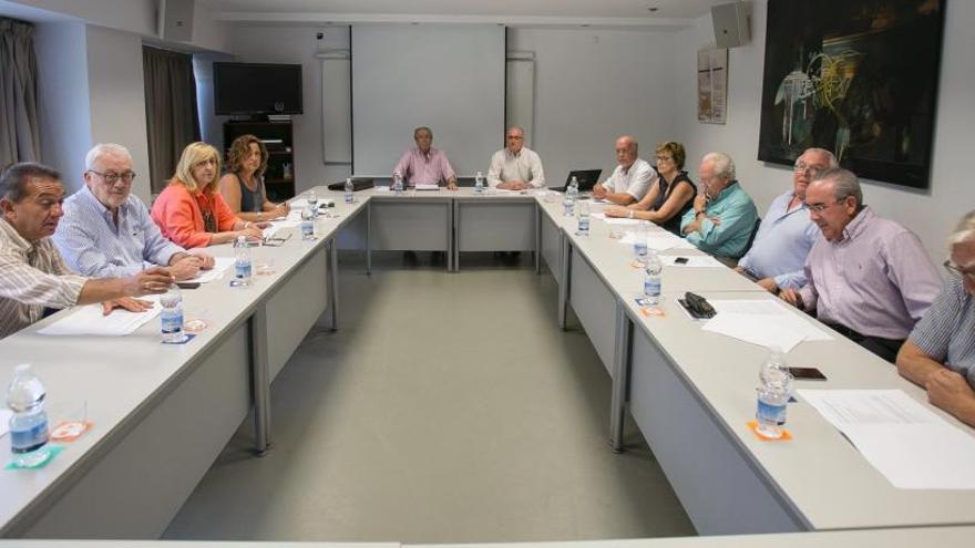 Imagen de una reunión del Patronato de la Fundación CAM