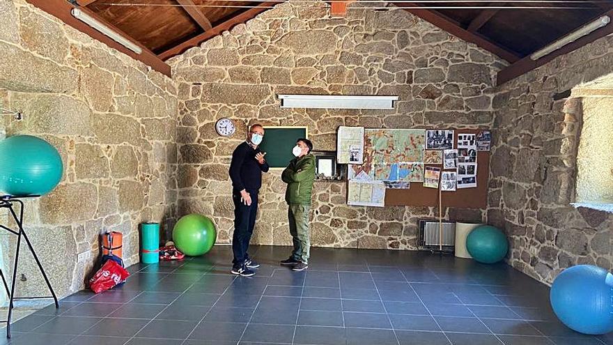 El aula de la antigua escuela de O Ceán albergará el servicio.   | // FARO