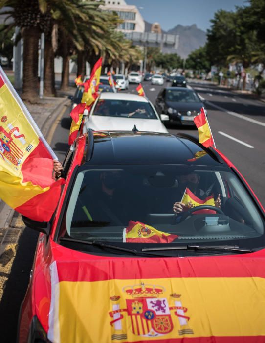 Caravana en las principales calles de Santa Cruz de Tenerife.