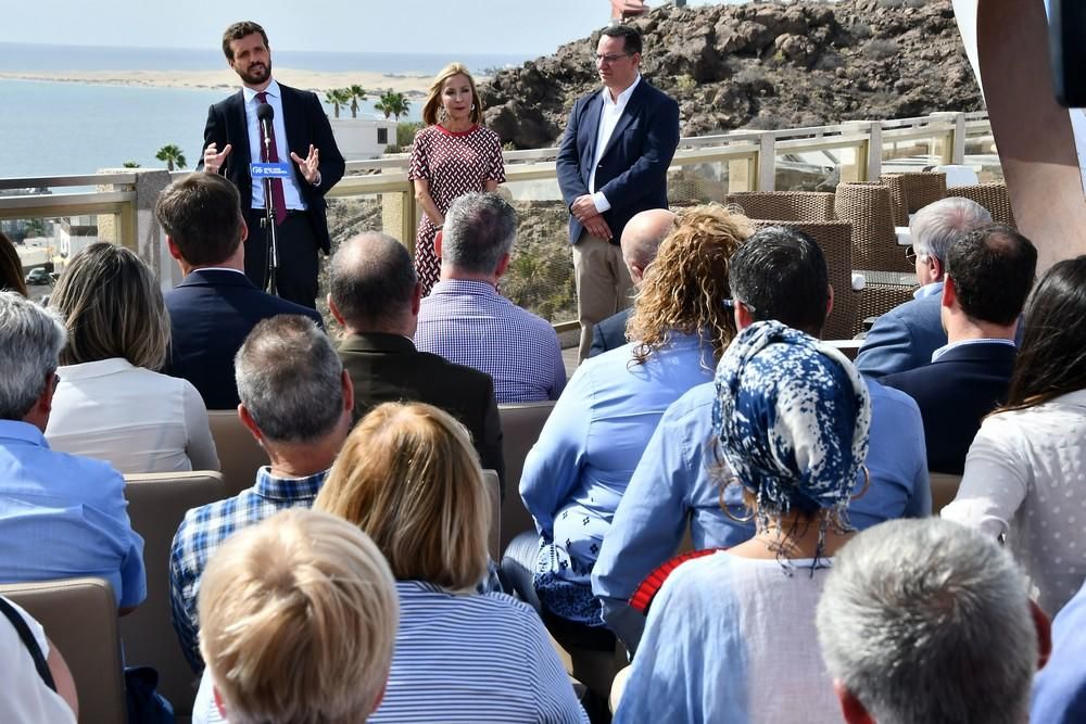 Encuentro de Pablo Casado (PP) con hoteleros en el sur de Gran Canaria