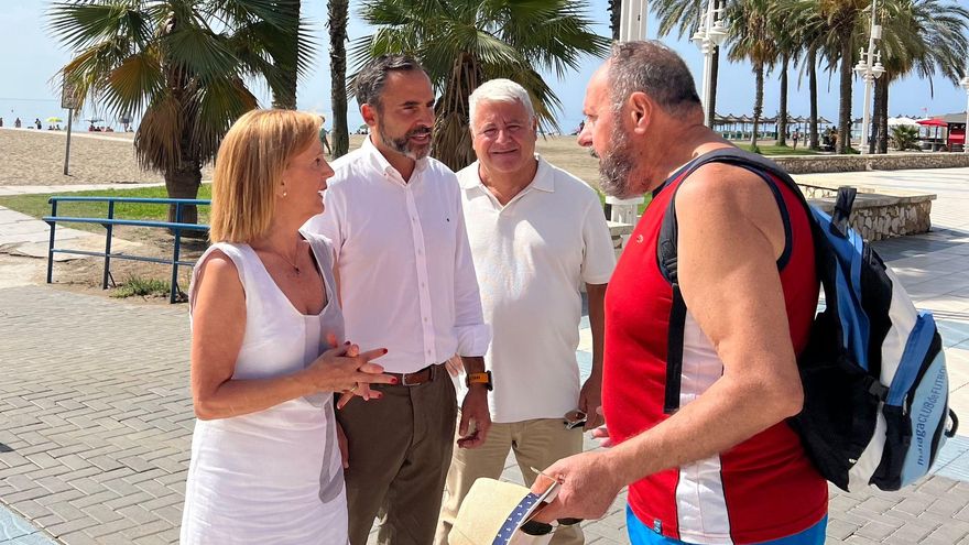 El PSOE denuncia que Málaga está sin barco quitanatas desde febrero por culpa de Teresa Porras