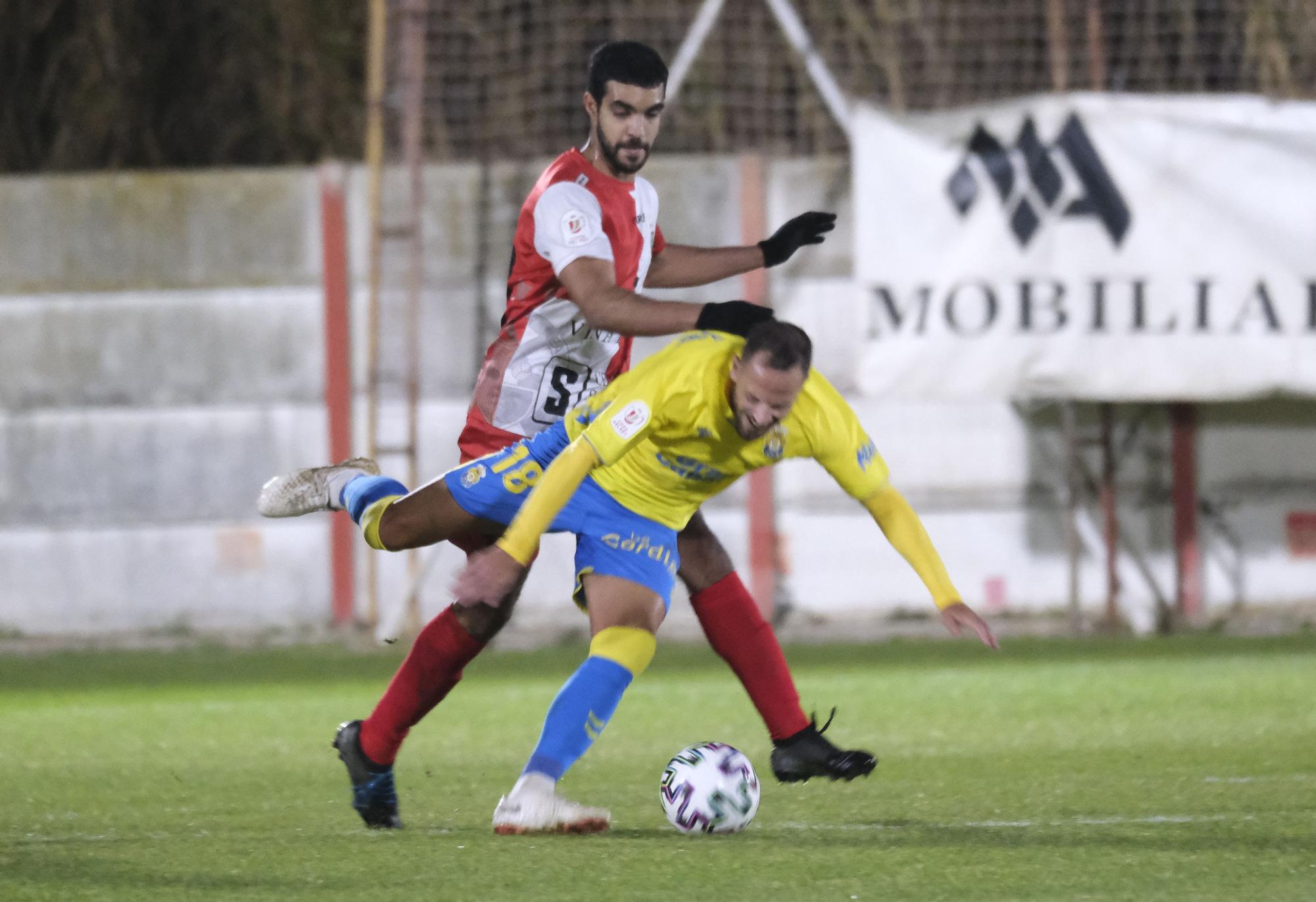 La UD vence con comodidad al CD Varea