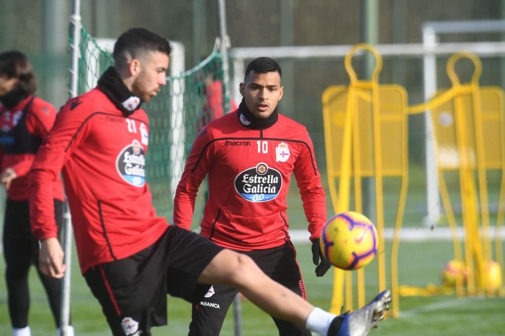 El Dépor se entrena tras empatar ante el Tenerife