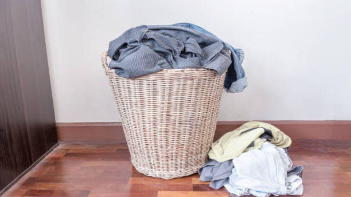 Lidl tiene el cesto que clasifica la ropa sucia y evita que la colada se destiña o estropee