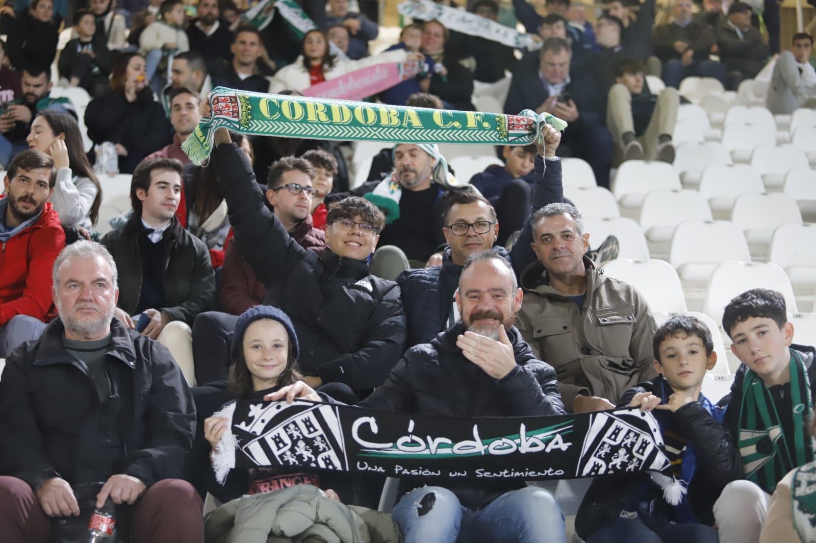 Córdoba CF-Castellón: las imágenes de la afición en El Arcángel