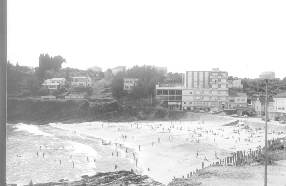 Playa de Caneliñas (Sanxenxo), en 1984.