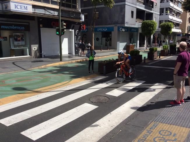 El triatlón se apodera de Las Palmas de Gran Canaria