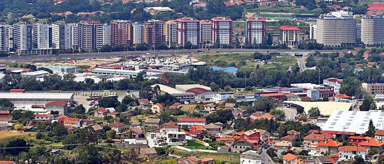 Vista panorámica del barrio vigués de Navia.   | // MARTA G. BREA