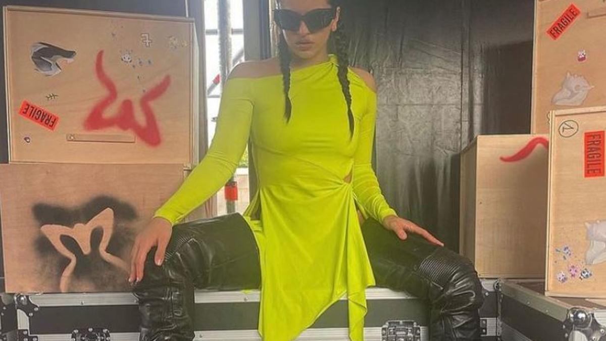 La diseñadora valenciana que está detrás de los outfits de Rosalía en Motomami