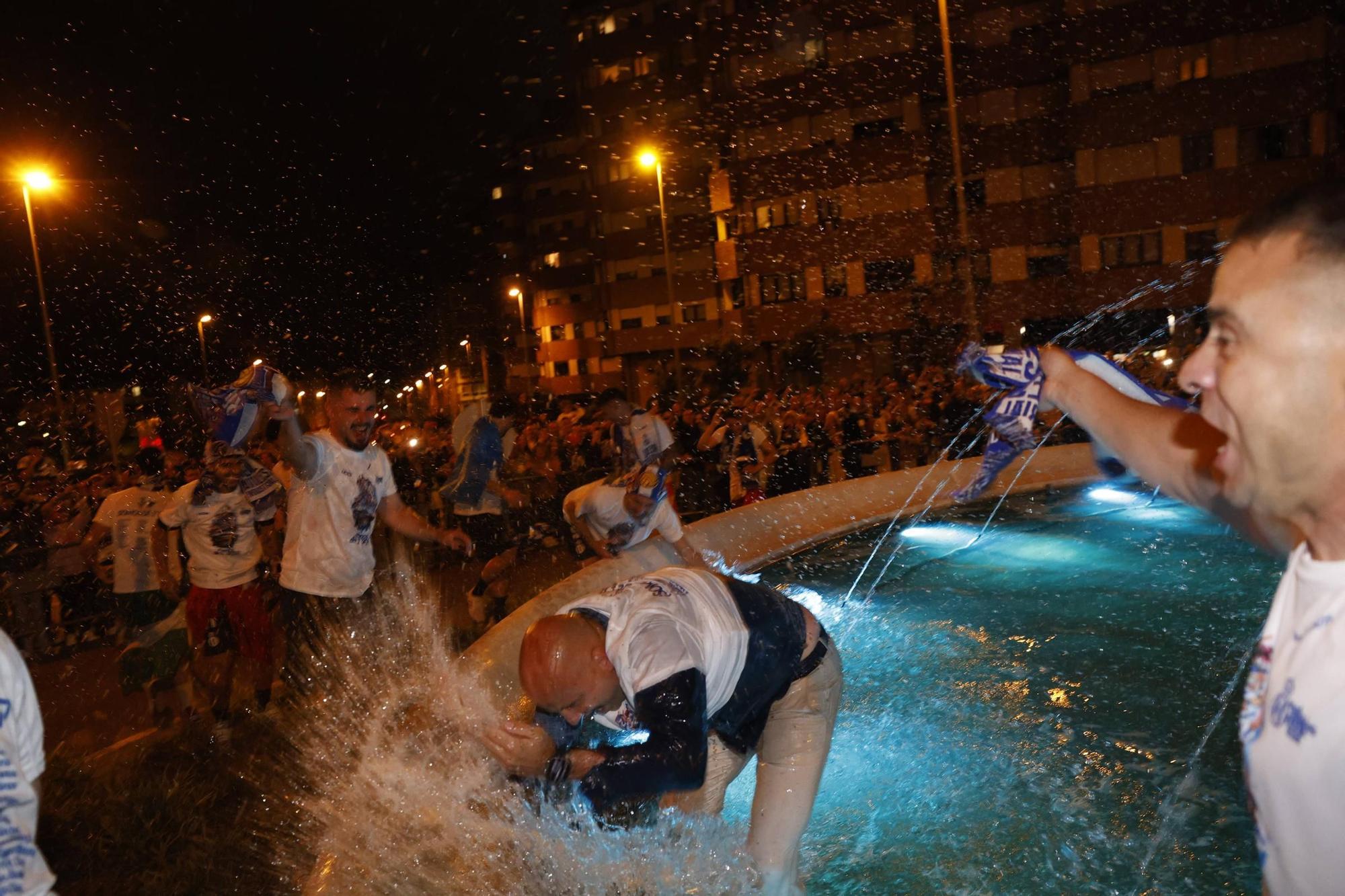 EN IMÁGENES: Locura en las calles de Avilés por el ascenso