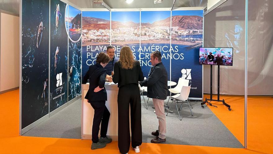 Stand de Arona en Expovacaciones 2025.