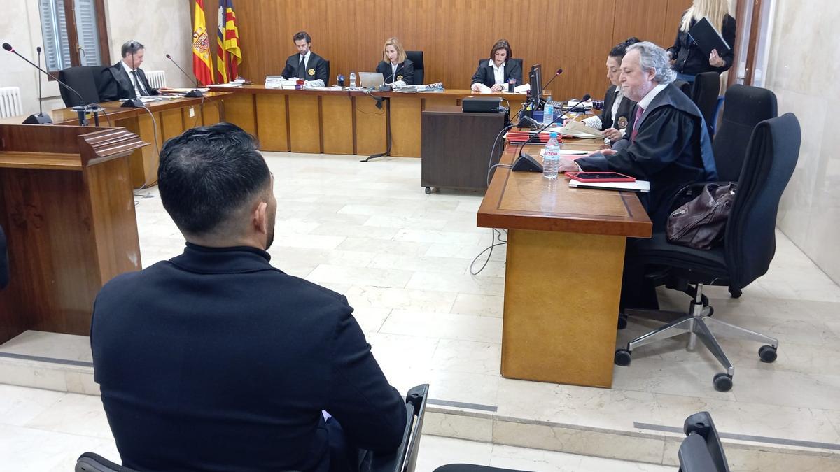 El acusado, hoy durante la última sesión del juicio en la Audiencia Provincial de Palma.