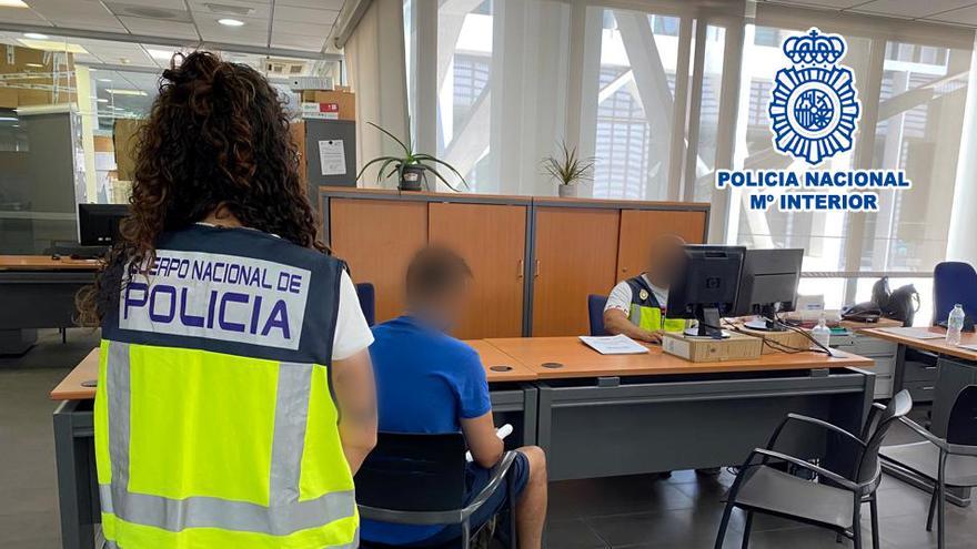 Capturan en Alicante al jefe de una red que traía a inmigrantes en pateras-taxi desde Argelia