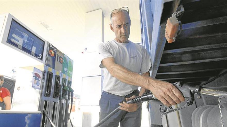 El consumo de carburantes aumenta en la región casi un 10% en tres años