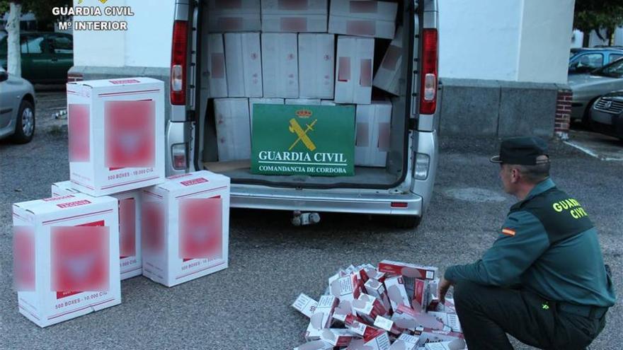 La Guardia Civil confisca más de 18.000 cajetillas de tabaco de contrabando
