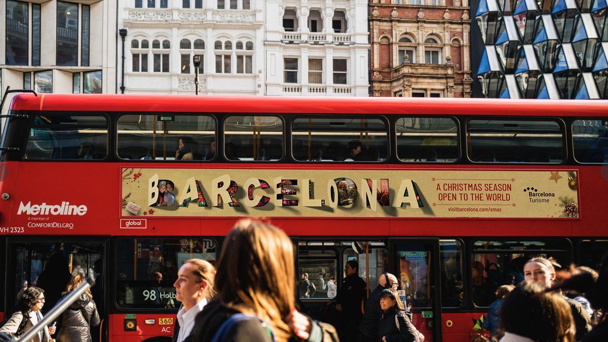 Publicidad que Barcelona colocará en 50 autobuses rojos de doble piso en Londres