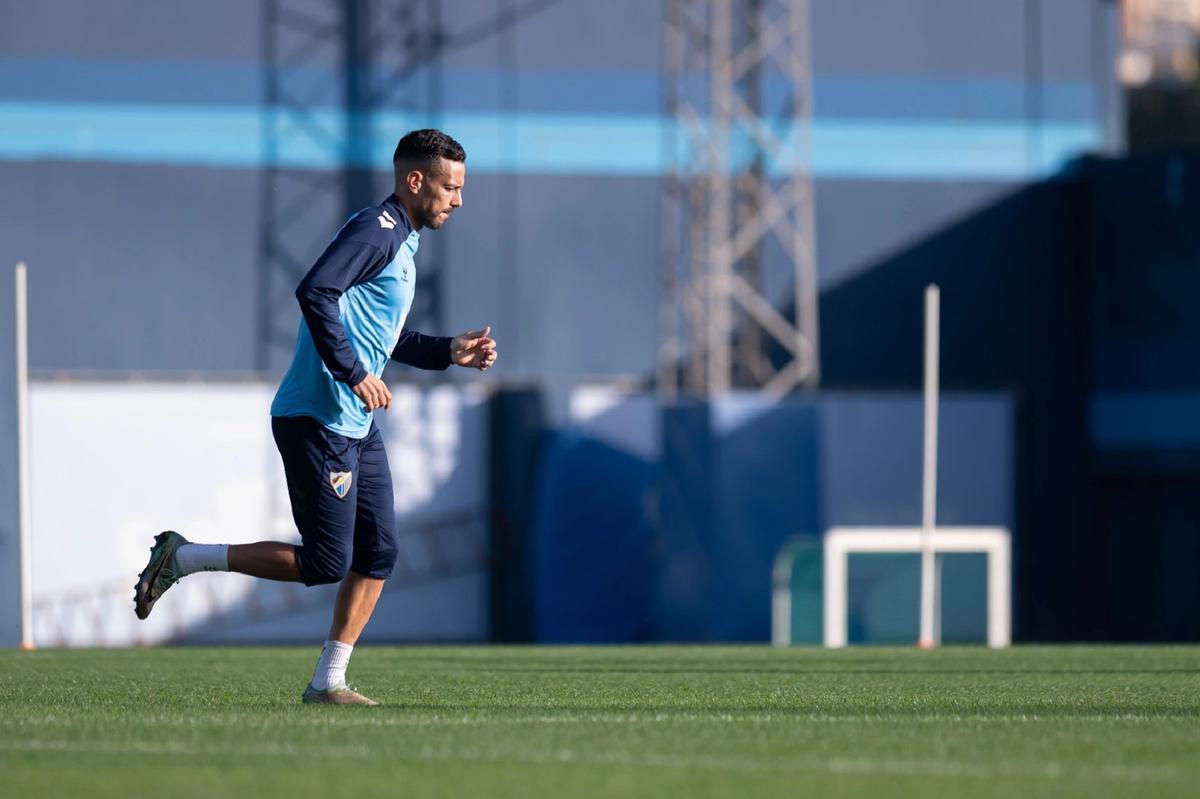 Manu Molina, en el entrenamiento de este lunes.