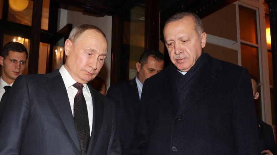 El presidente ruso Vladimir Putin y el presidente turco Recep Tayyip Erdogan.