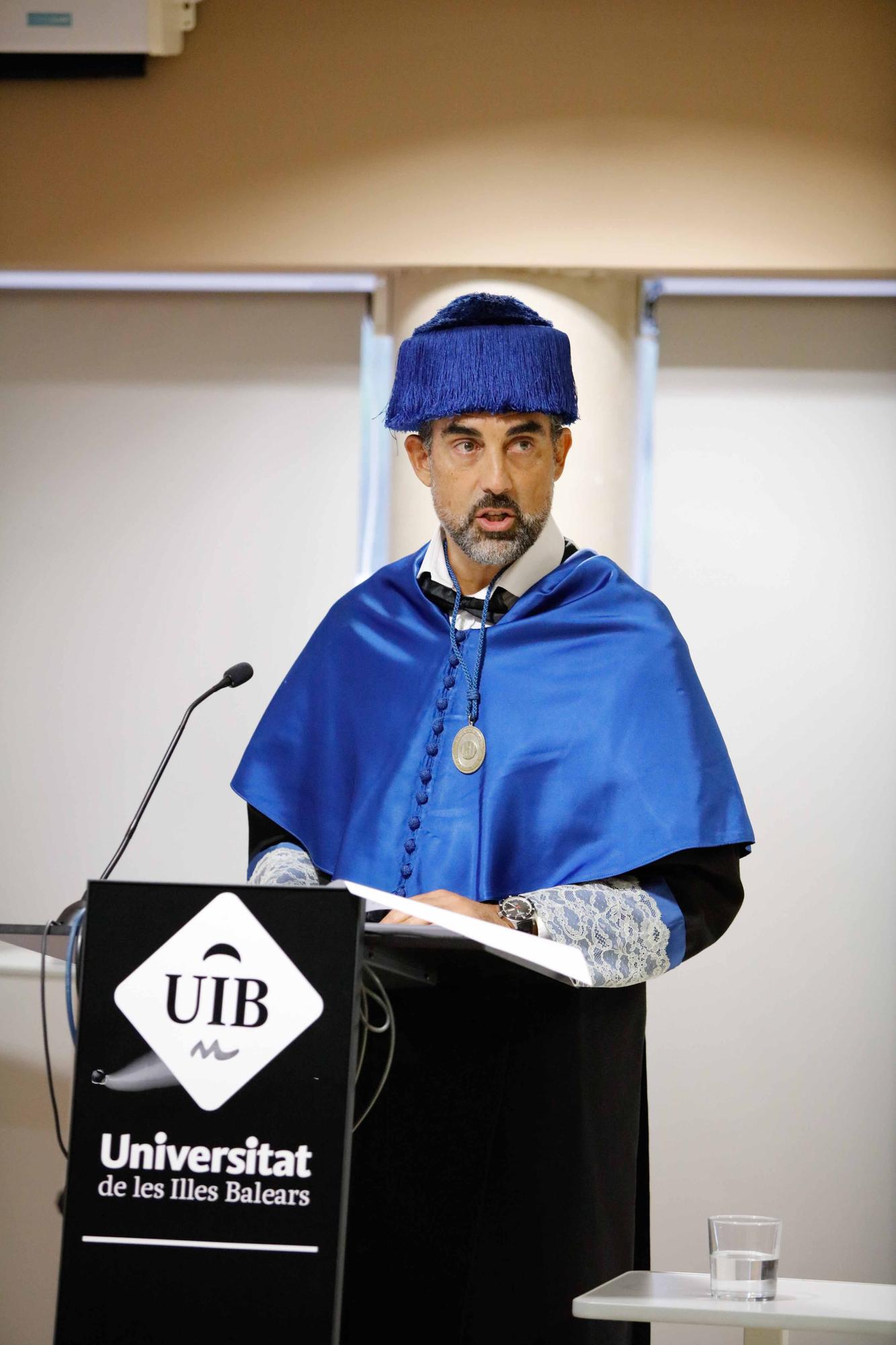 UIB de Ibiza: una graduación "rara" y "emotiva" marcada por el coronavirus