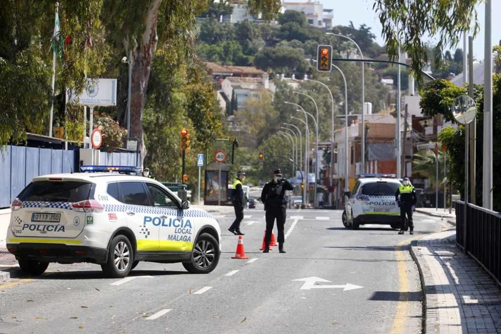 Controles de tráfico de la Policía Local en El Palo.