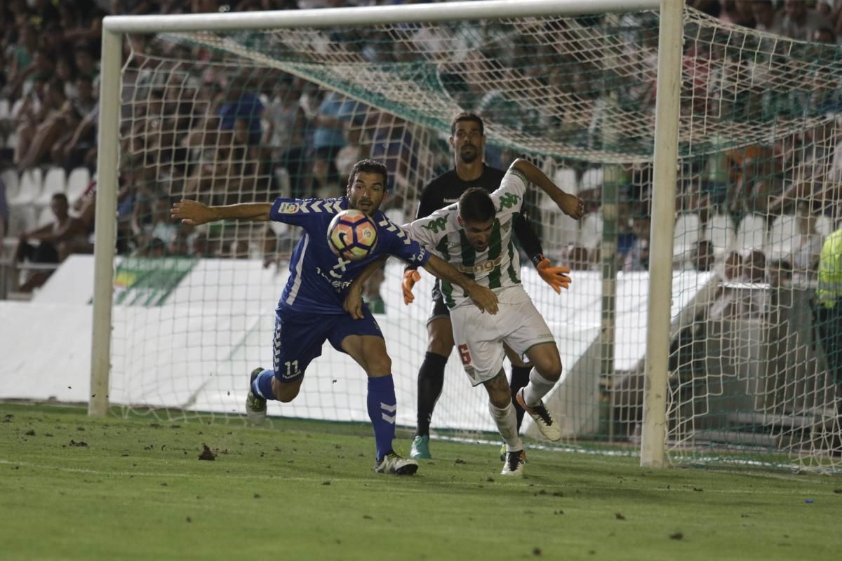 El Córdoba CF inicia la liga con victoria.