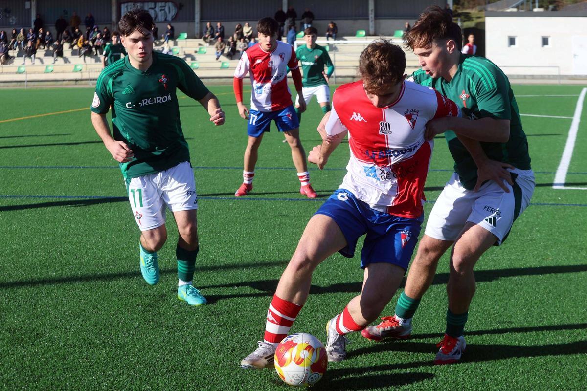 Los vilagarcianos marcaron al inicio y al final del encuentro.