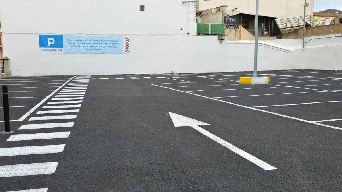 El tercer aparcamiento de la red de pedanías de Murcia, en Bniaján.