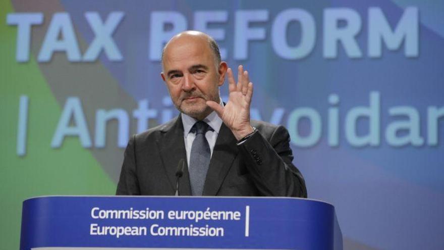 Moscovici advierte de que Bruselas está siendo &quot;muy paciente&quot; con España