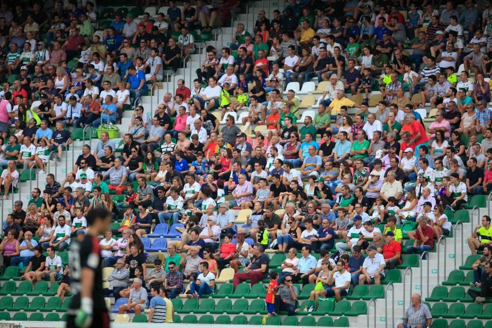 Elche y Nàstic empatan en el Martínez Valero