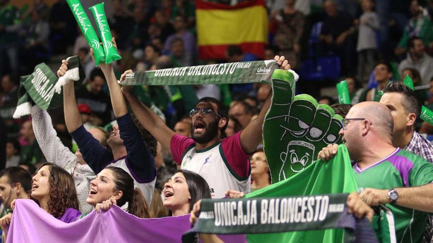 Aficionados del Unicaja en el Carpena, en la semifinal ante el Lokomotiv Kuban.