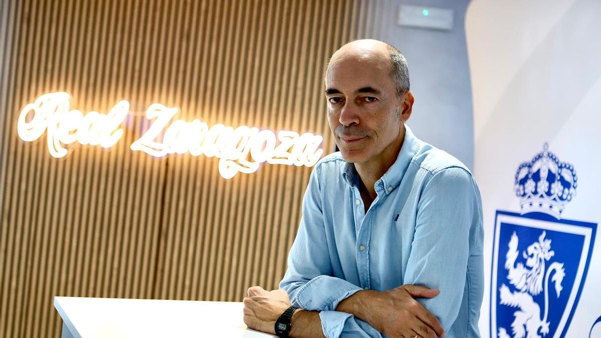 Javier Garcés, director de cantera, en el antepalco del Ibercaja Estadio.