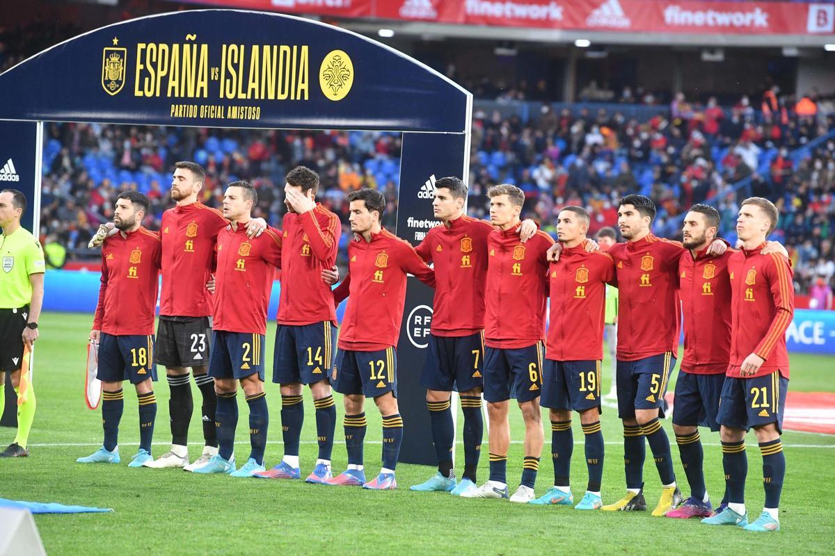 Los jugadores de la Selección Española, en la última visita del conjunto nacional a Riazor en 2022.