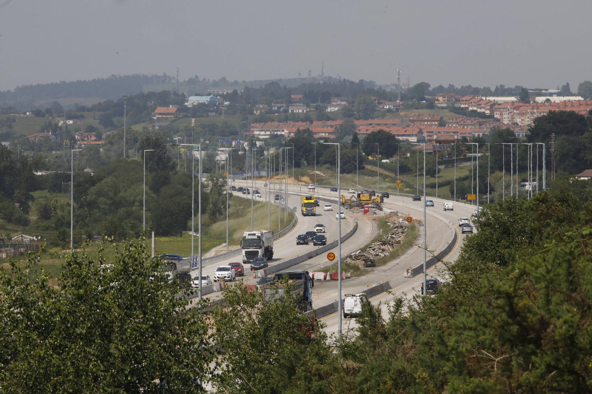 En imágenes: Nuevas caravanas en la "Y" por las obras del tercer carril