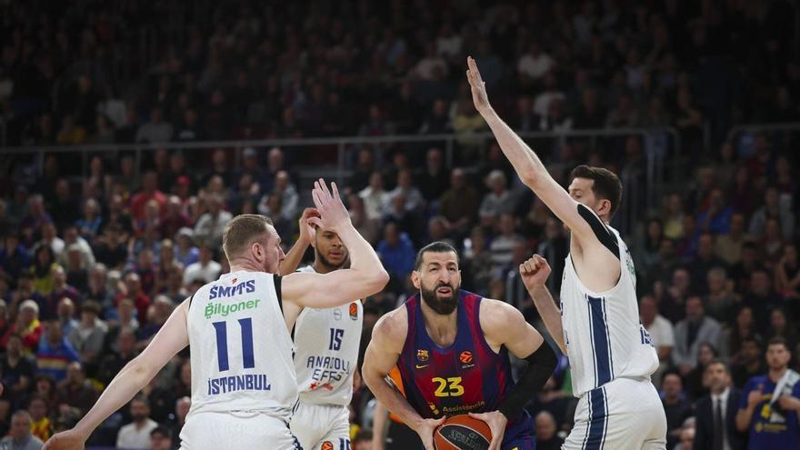 Clyburn y Shengelia ejercen de líderes para la victoria del Barça sobre el Efes