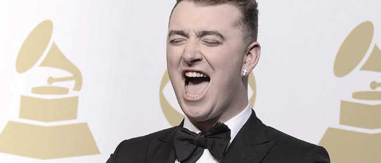 Sam Smith domina  en los Grammy junto  a Beck, ganador de mejor álbum