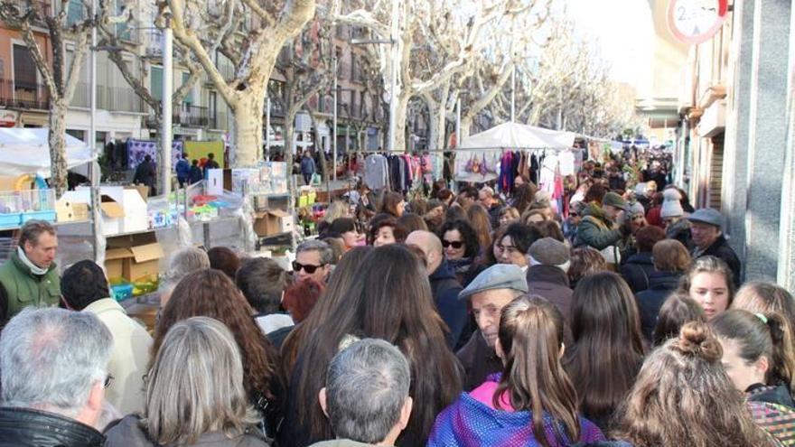 Éxito de público en la feria de la Candelera