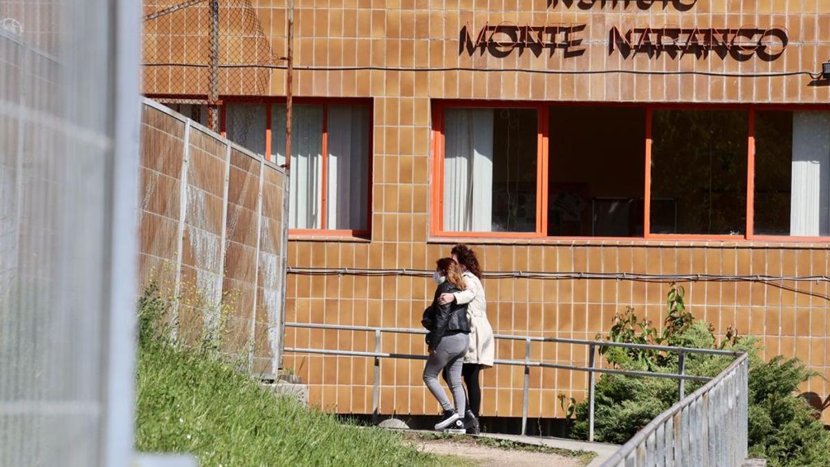 Accidente mortal en Oviedo: Fallece el conserje del IES Monte Naranco aplastado por el ascensor del centro