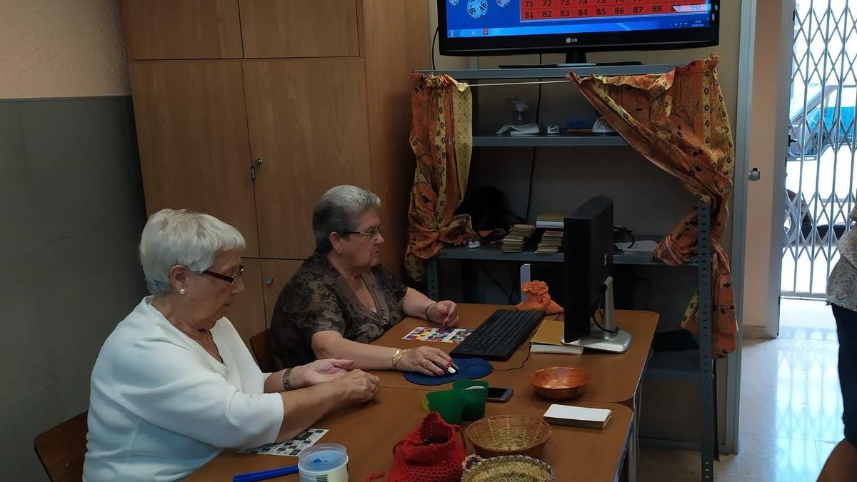 Bingo en la asociación de jubilados San Juan Bautista