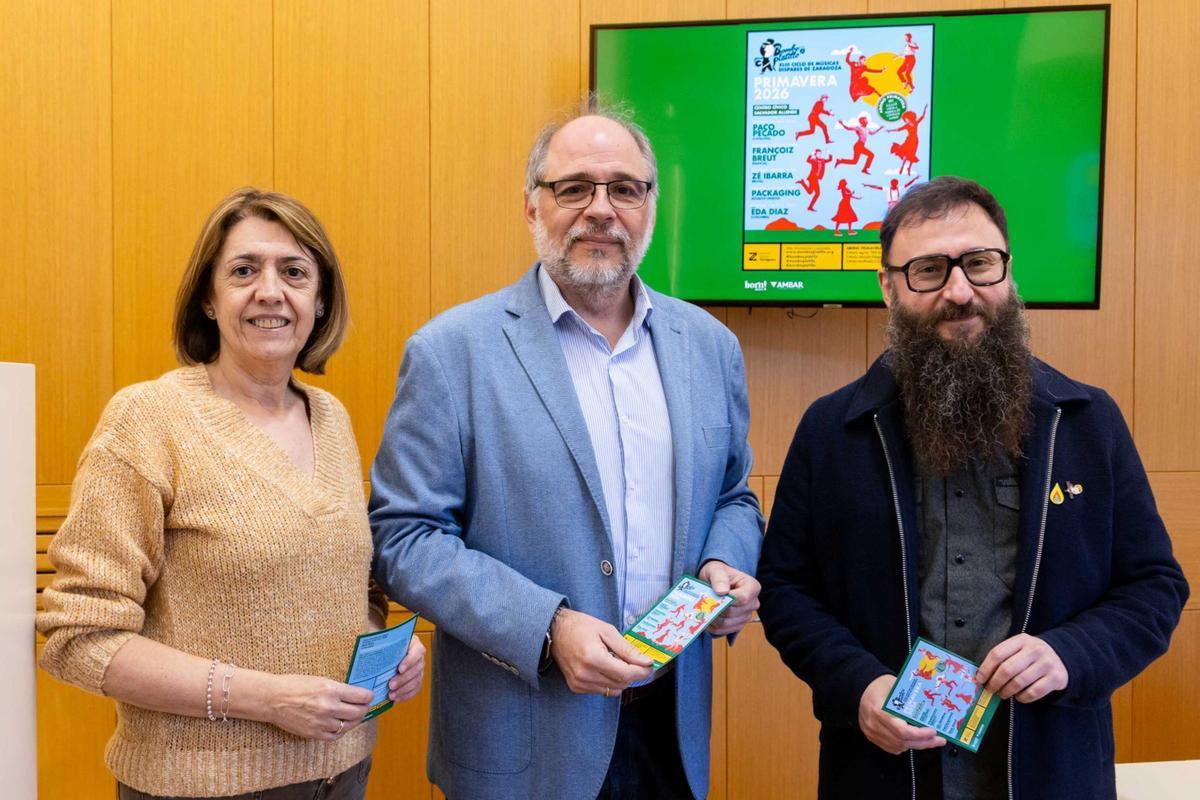 El concejal Alfonso Mendoza y el director del ciclo Eduardo Pérez Bona han presentado la nueva edición del ciclo Bombo y plantillo