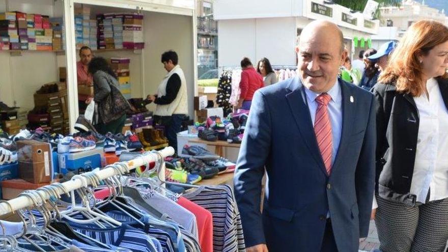 La Feria Outlet regresa al Paseo con rebajas, ocio y solidaridad