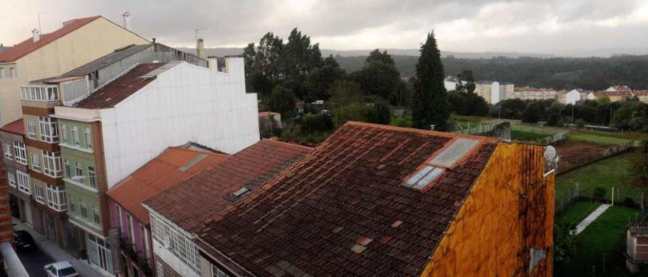 Imagen de los terrenos de los SUNC R1 y R2 entre Mártires da Estrada y avenida da Cultura. // Bernabe /J.L.