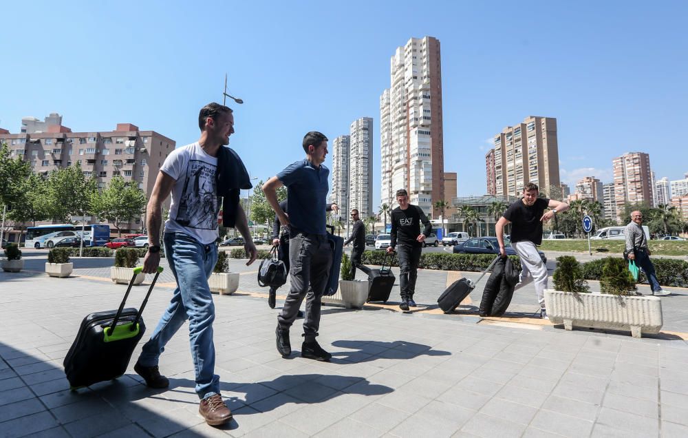 Los turistas aprovechan el buen tiempo del primer día de la Semana Santa