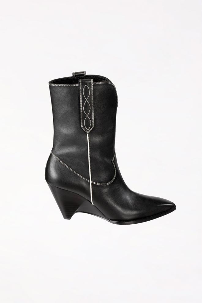 Botines 'cowboy' con tacón, de Zara SRPLS