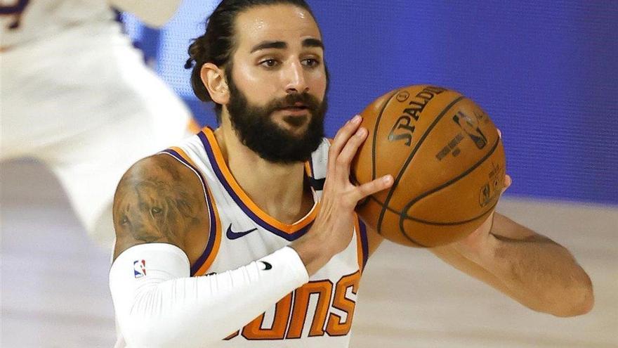 Los Suns de Ricky Rubio siguen invictos en su carrera a los &#039;play-off&#039;