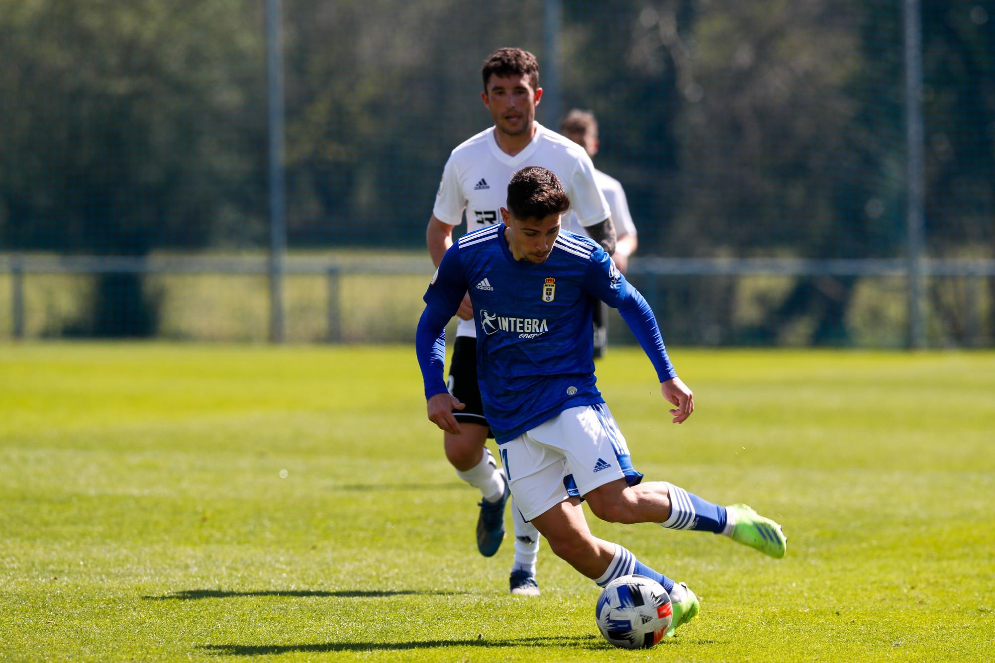 Las imágenes de los partidos de los equipos asturianos de Segunda División B