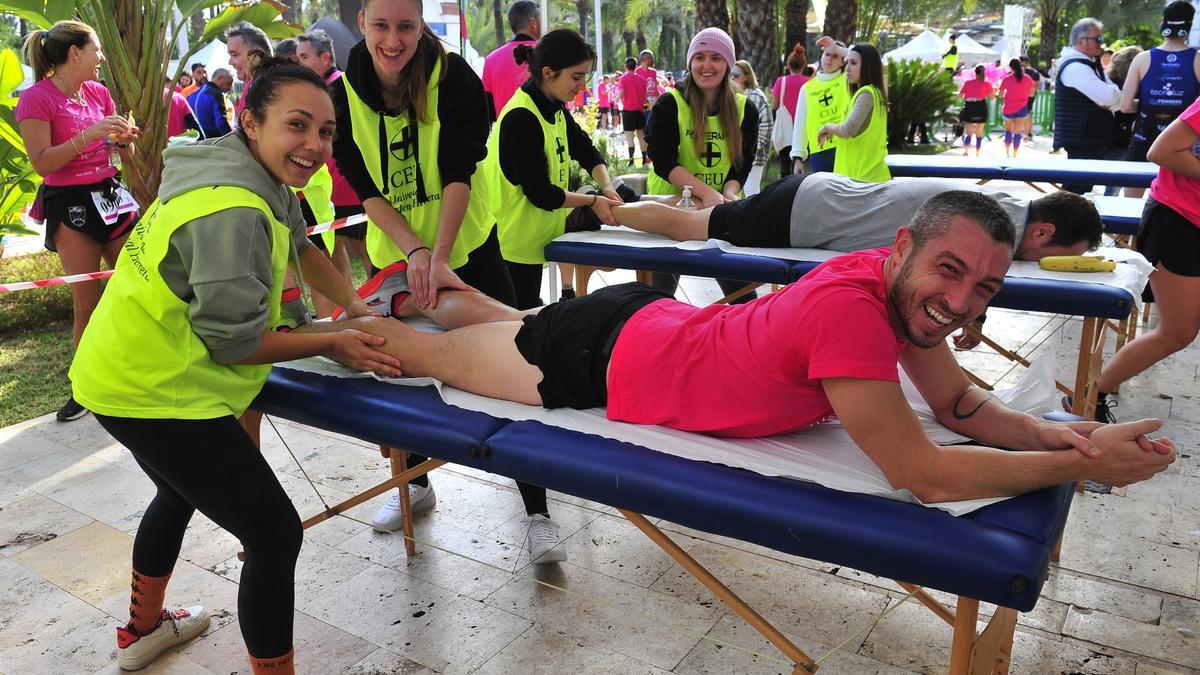 Alumnos de fisioterapia de CEU Elche han prestado atención en la carrera de Amacmec Elche