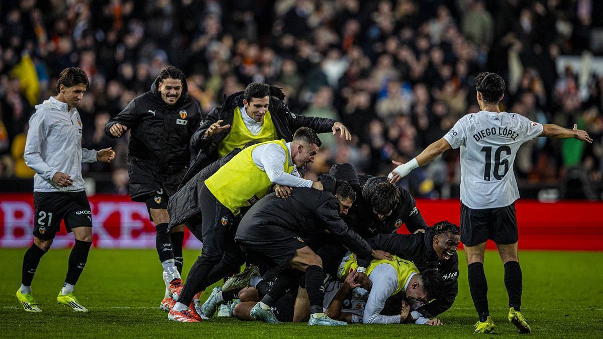 El Valencia logró una victoria agónica contra el Deportivo Alavés en la pasada fecha de LaLiga EA Sports